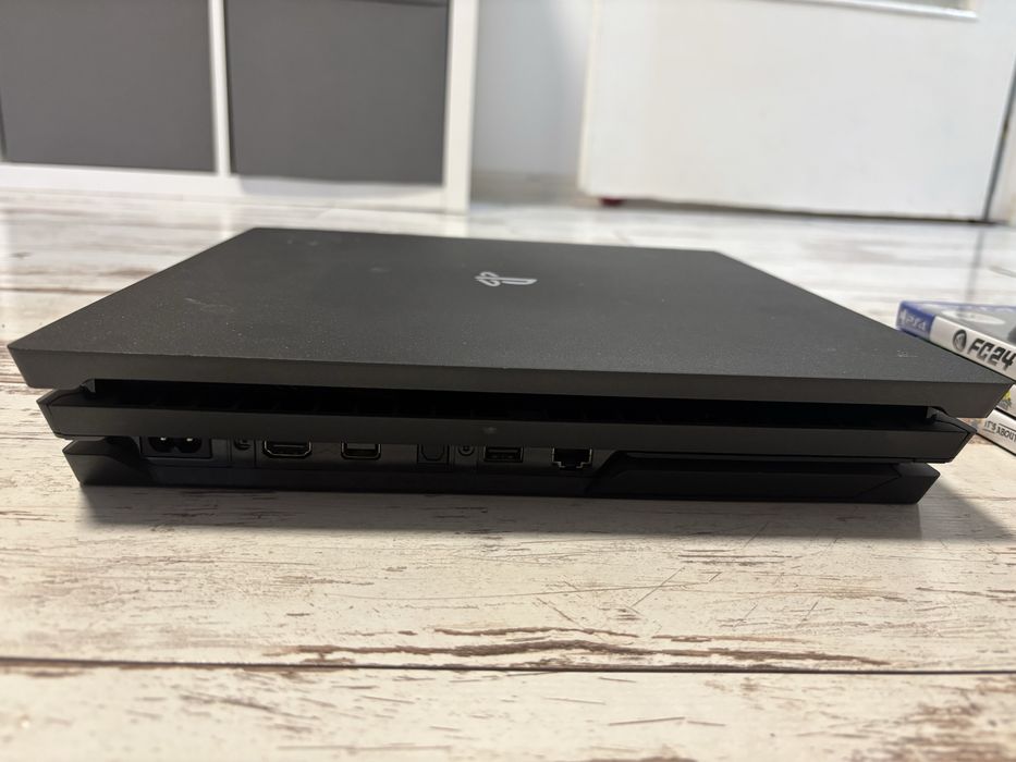 Playstation 4 Pro 1 TB