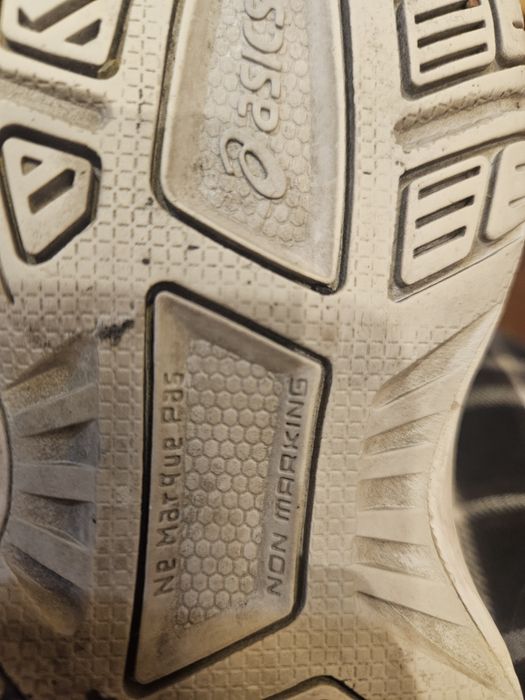 Кроссовки Asics для тенниса р-р 34,5