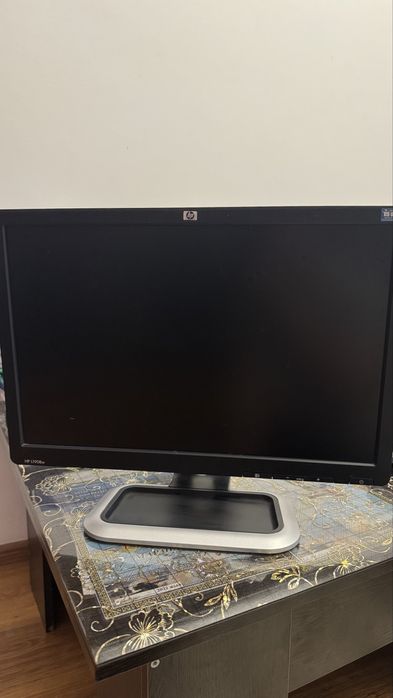 Монитор HP L1908w 19 дюймов