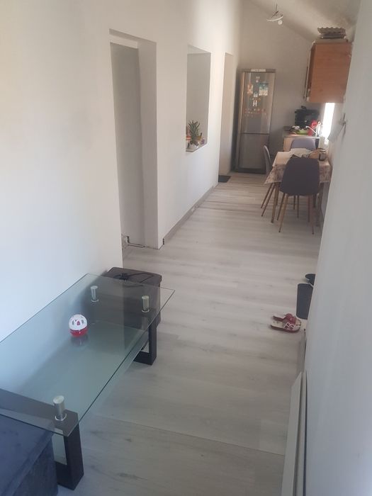 Vând casa+gradina în comuna Sasca Montana