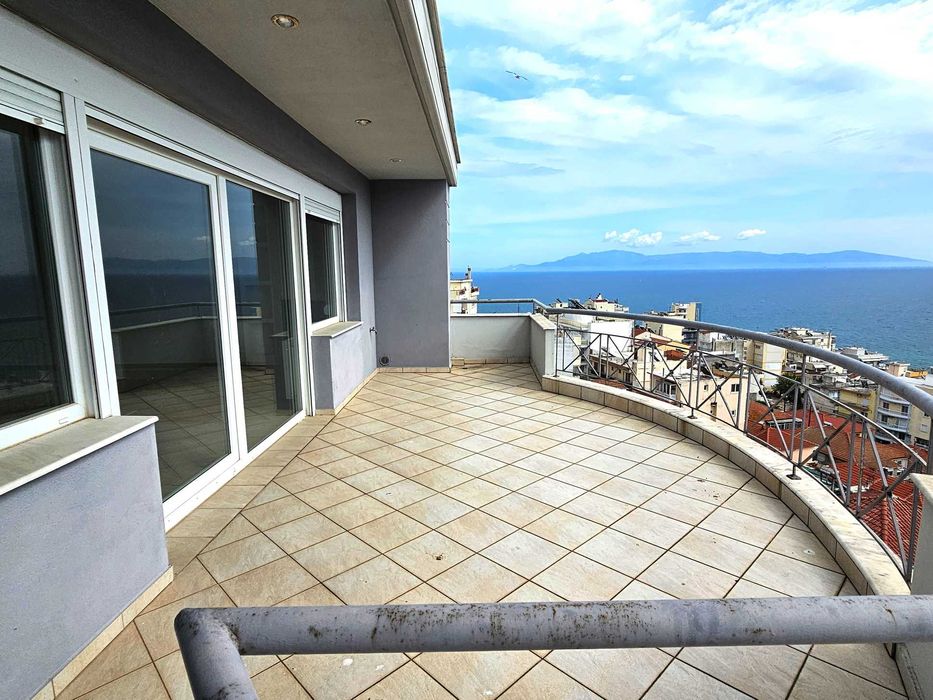 За продажба на апартамент 140 в Timios Stavros Kavalas (код 8192)