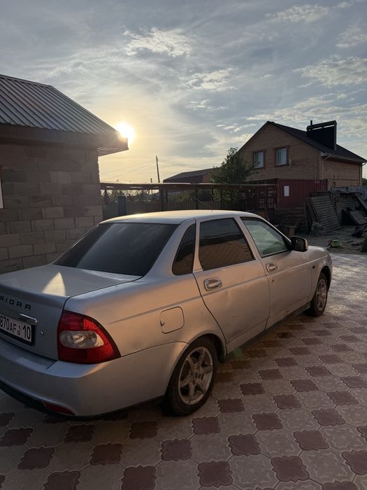 Продам приору 2012 года