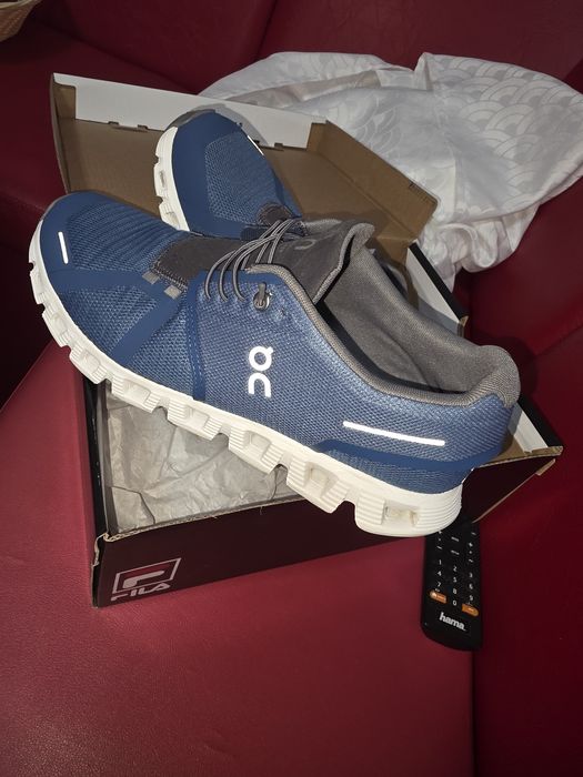 Adidasi ON running cloud 6