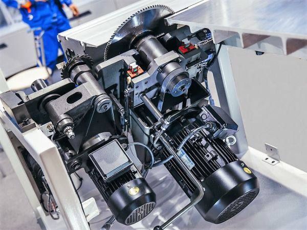 Форматно-раскроечный станок с ЧПУ Двухпильный KS-132K Dvuxpilniy Arra