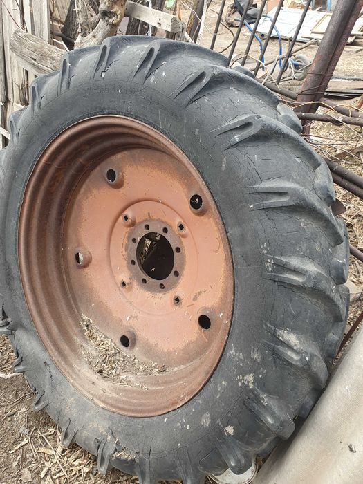 Продам колеса (задние) на трактор Т 40