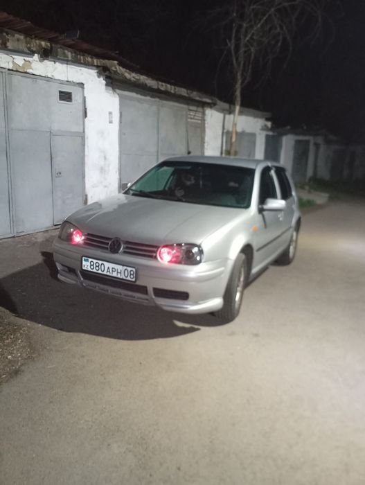 Гольф 4 объем 1,6 мех