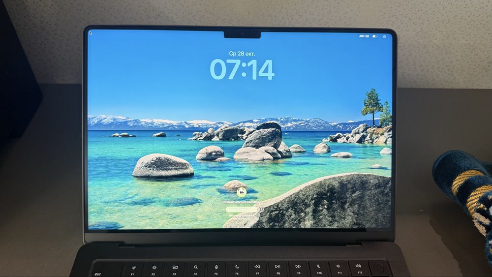 MacBook pro 14” M5/16GB RAM/1TB SSD