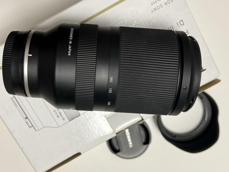 Tamron 70-180mm f/2.8 Di III VXD - Sony E