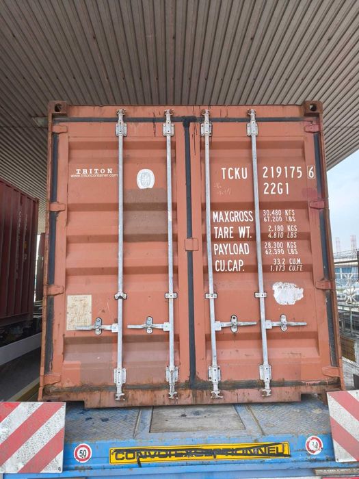 Containere maritime 40 HC noi si second hand transport rapid
