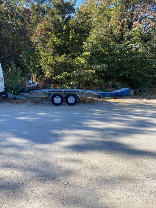 Платформа под наем,превоз на автомобили.