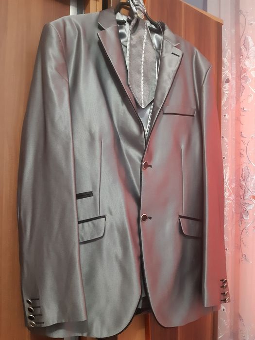 Costum de mire, naș