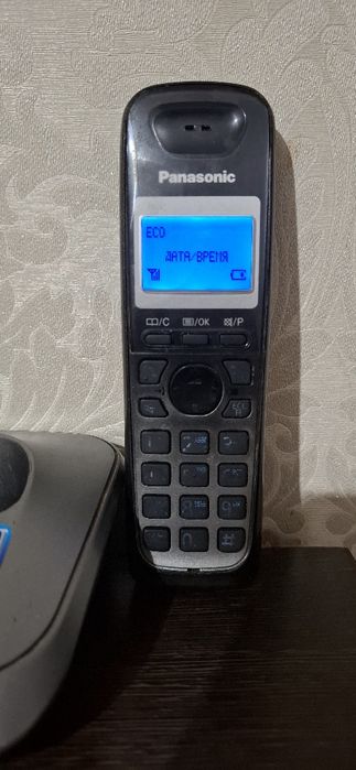 Телефон Panasonic KX-TGA250RU M