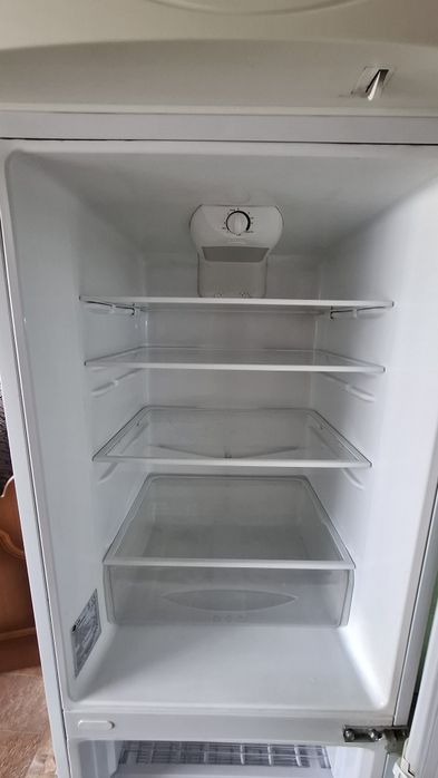 Продам б/у холодильник