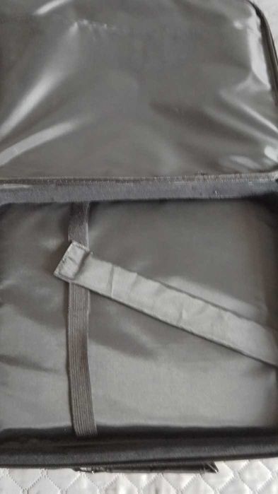 Чанта за лаптоп -