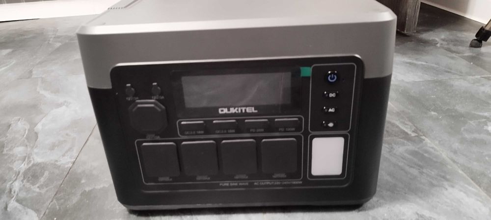 Преносима соларна зарядна станция Oukitel power station