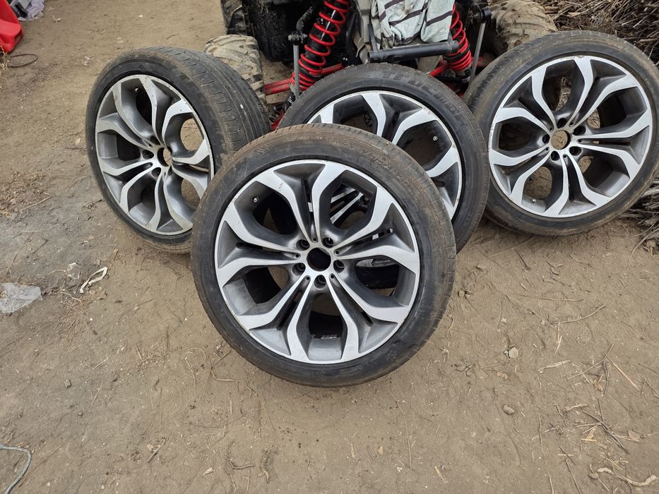 Vand jante originale bmw pe 20 anvelope vara