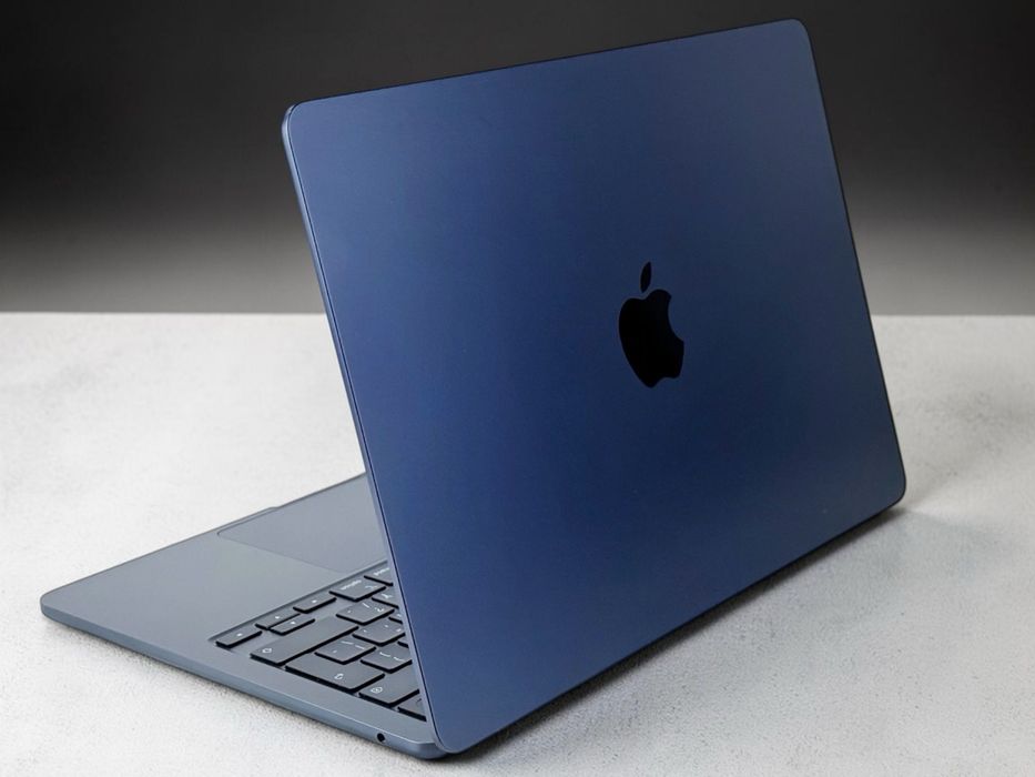 Apple MacBook Air 13 M2 8RAM 256GB Midnight Отличен! Гаранция! — миниатюра 4