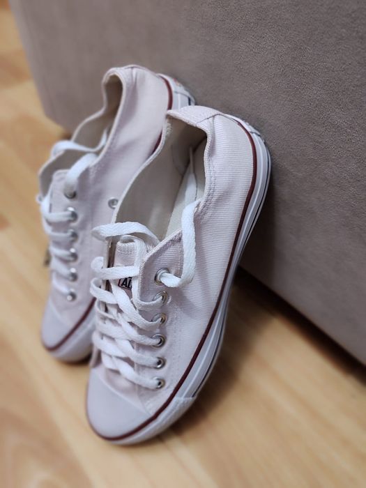 Крассовки  женские