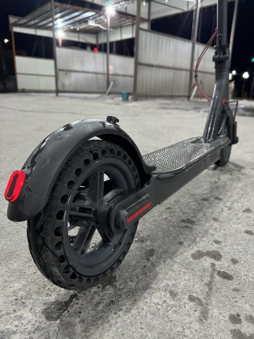 Электросамокат Xiaomi M365