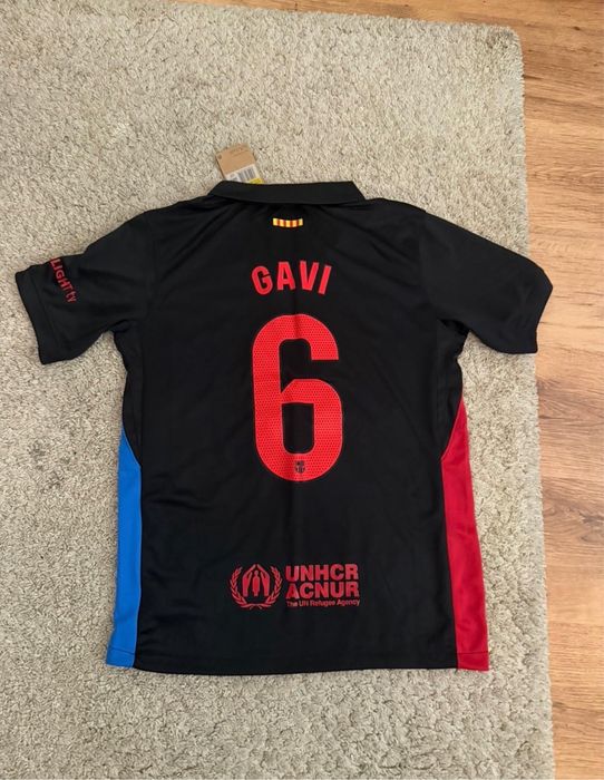 Tricou Gavi.