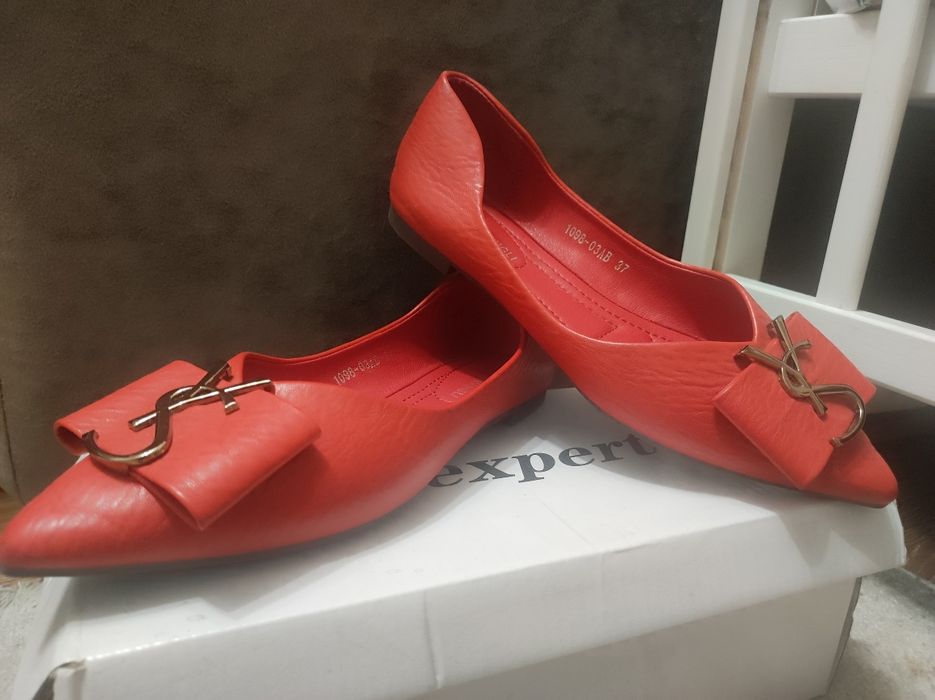 Продам балетки новые