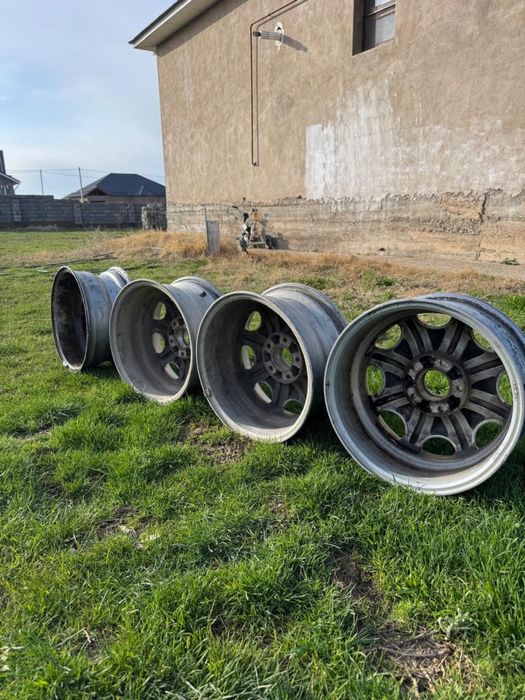 Диск сатылады жағдайы жақсы. 15 размер.