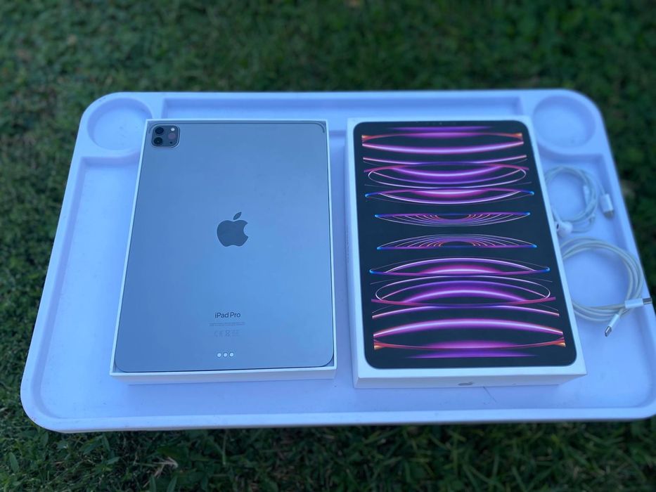 Vând Tabletă Apple iPad Pro 11 (2022)