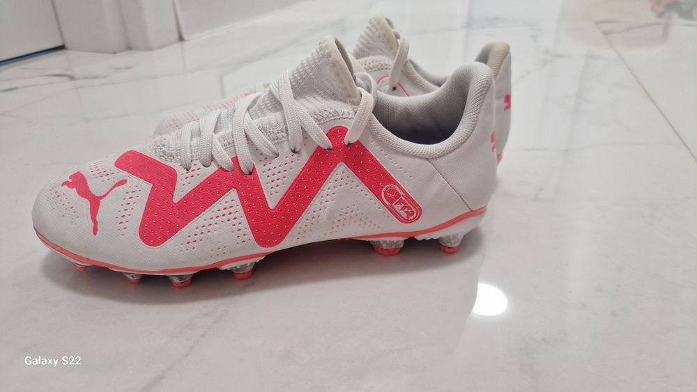 Детски бутонки Puma  и Nike