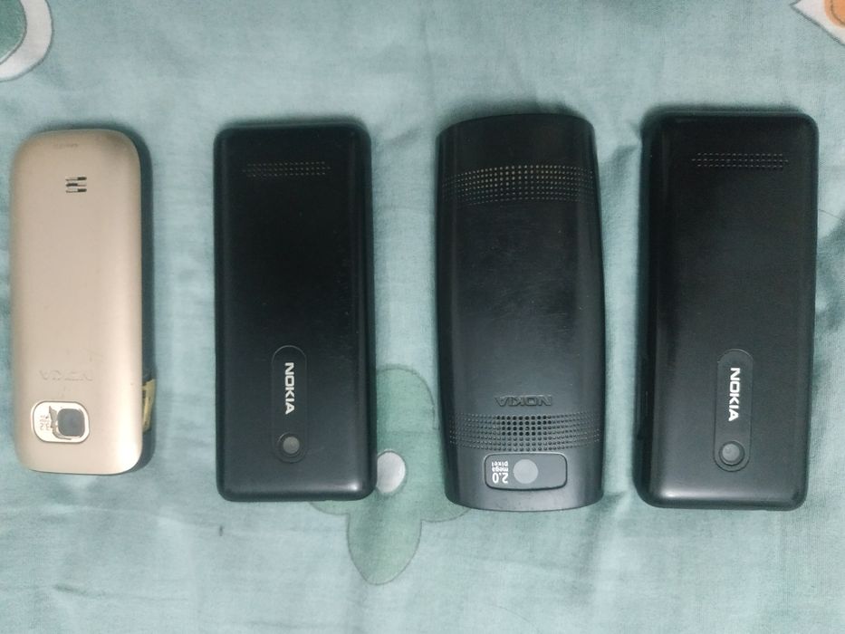 Nokia telefonlari har xil modellari bor 206 301 C2-01