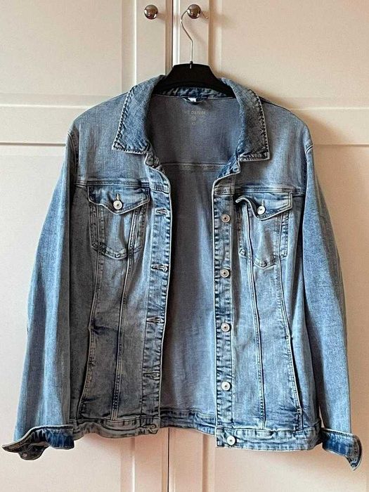 Geaca  nou blugi mar.XL marca C&A