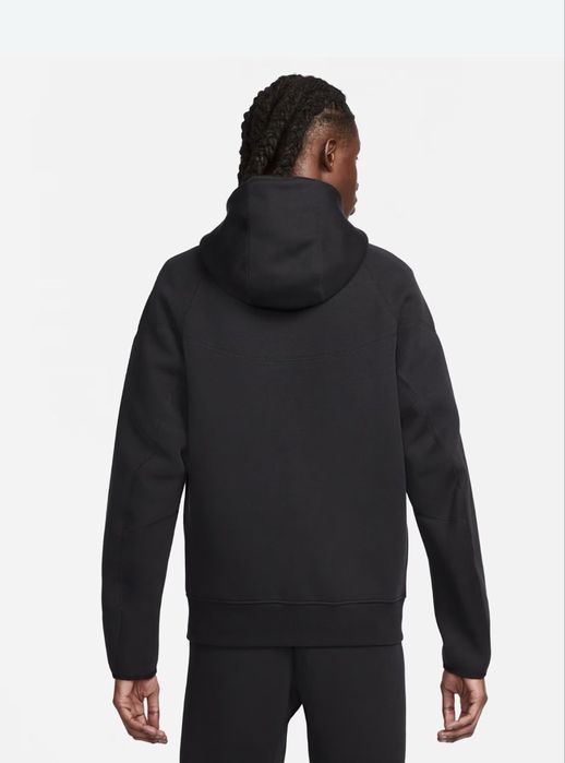 продаю Nike tech fleece