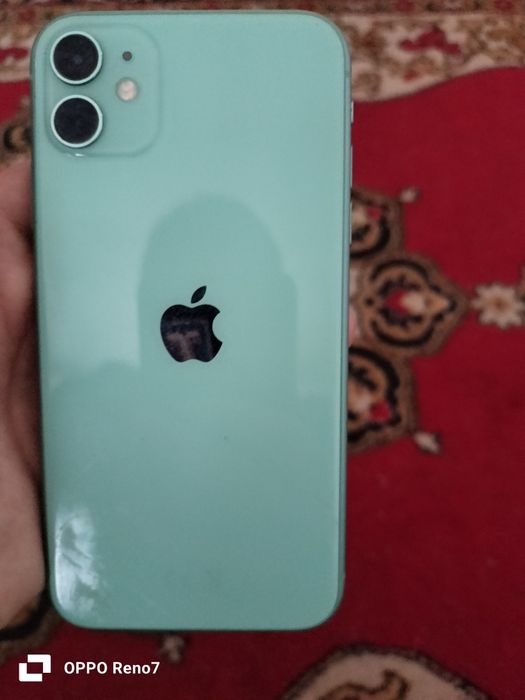 Продам iPhone 11