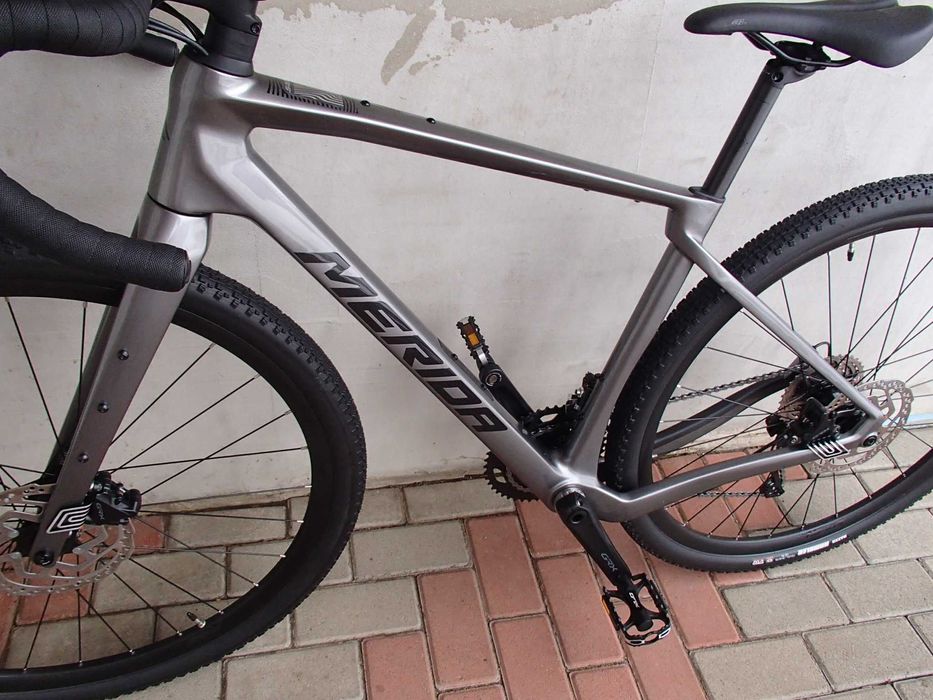 Bicicleta Gravel Full Carbon - Full GRX- Model 2025