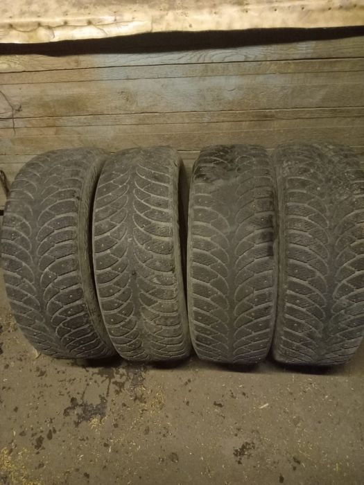 Продам шины 4 шт