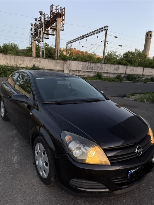 Opel Astra H GTC