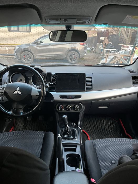 Продам машину срочно