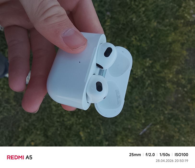 AirPods третьего поколения