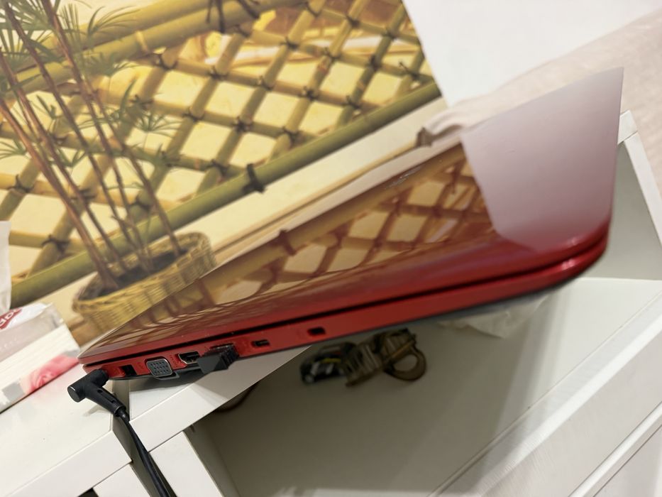 Ноутбук ASUS X556U corei5