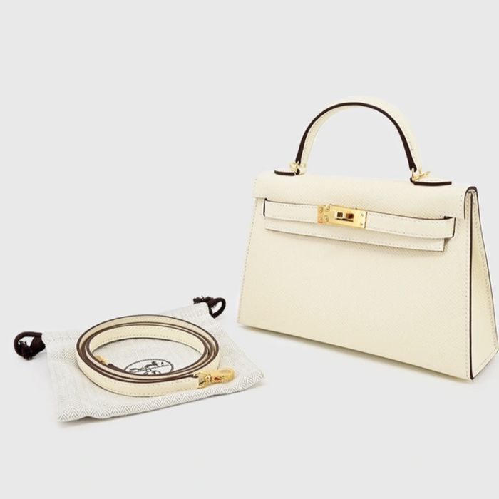 Две чанти Hermes-бяла и черна , продават се отделно