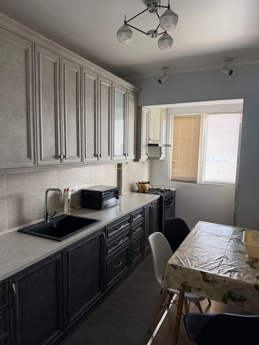 Сдаю свою 3-х комнатную квартиру в центре