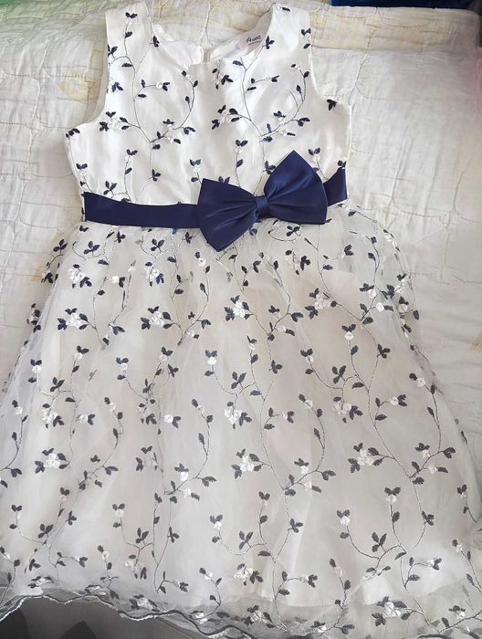 Официална рокличка