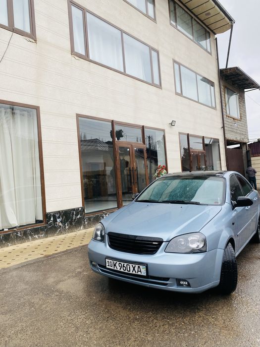 Lacceti 1.6 a’lo holatda. Sotiladi