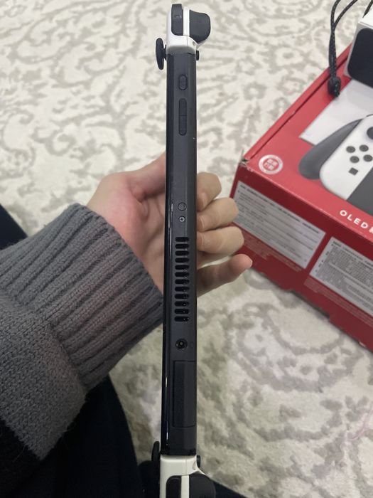 Nintendo switch oled 64 gb + fortnite account