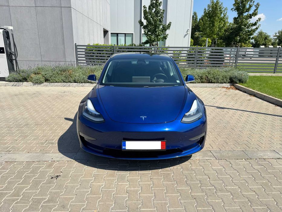 Продавам Tesla M3LR