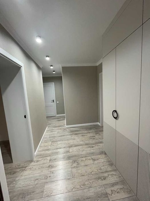 Продам 3ком квартиру, Дельфин