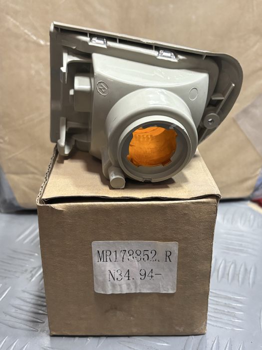 Поворотник спэйс вагон 96год