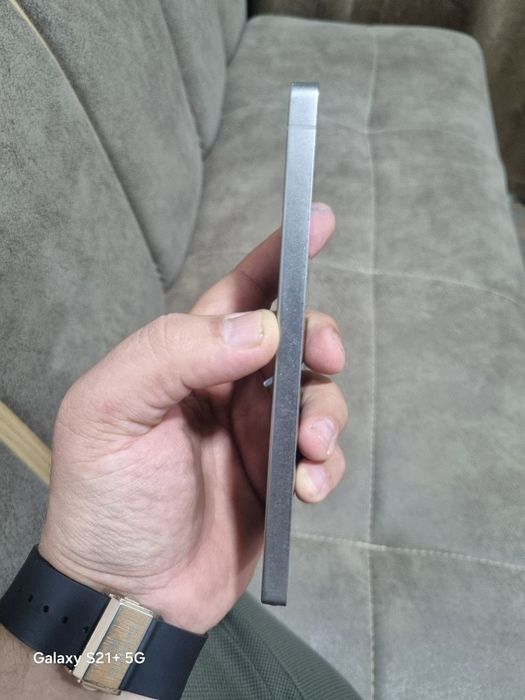Samsung S25 ultra 
12/256
Vetnam
Qar daq full
Narxi 8.100 bitari
Tel 9