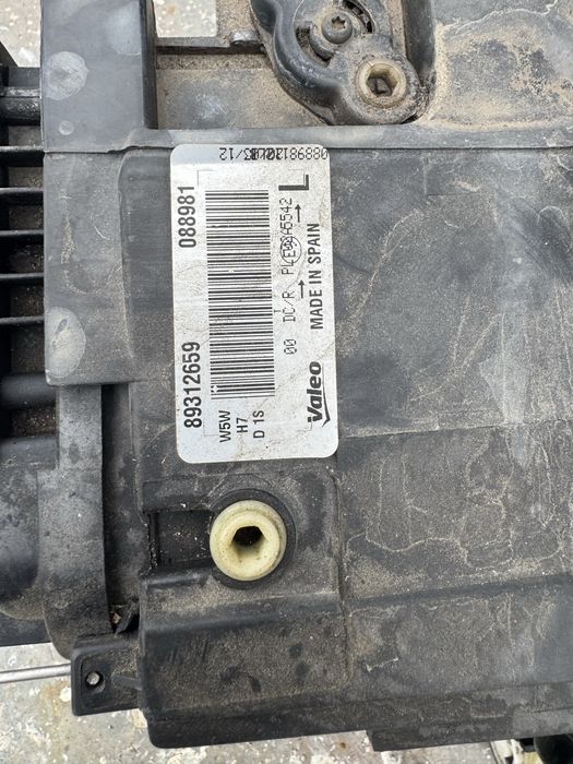 Faruri cu xenon passat b6