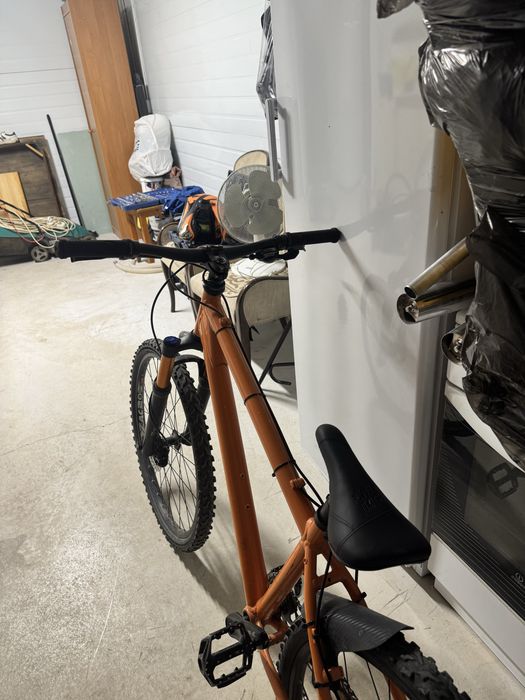 Продам MTB/Dirt велосипед в отличном состоянии.