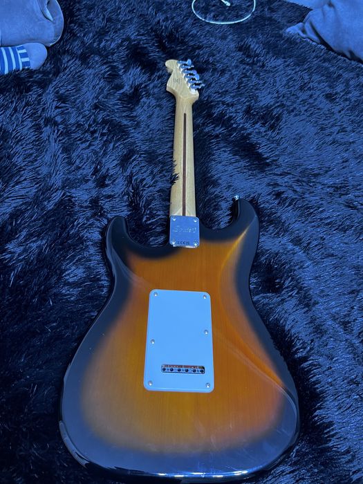 электрогитара squier bullet stratocaster